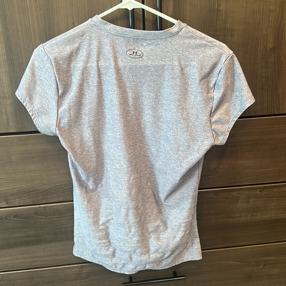 Under Armor Ladies Shirt - Picture 3 of 3